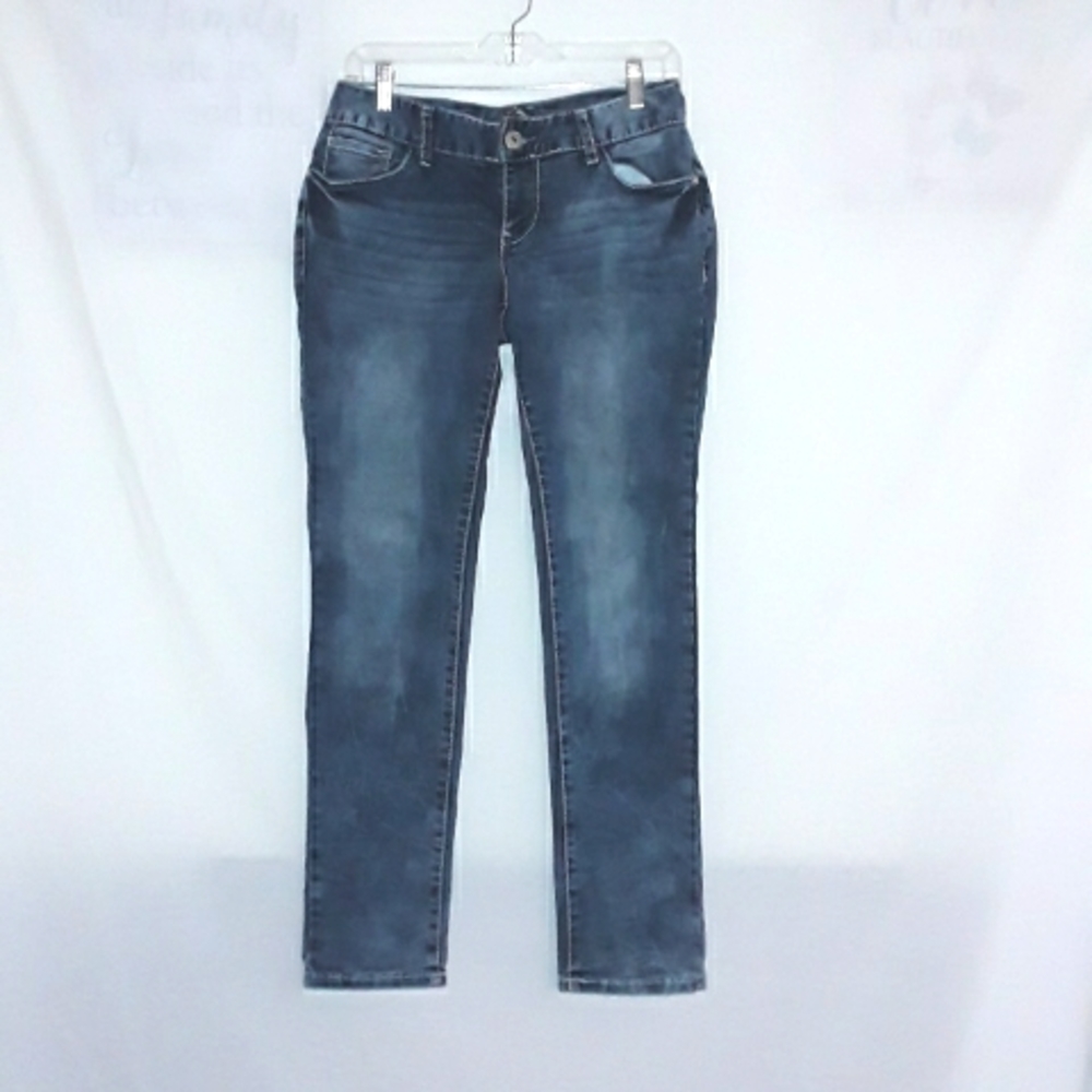 Ariya Jeans